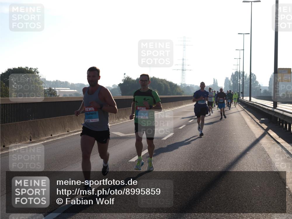 03.10.2025 - Köhlbrandbrückenlauf Fabian Wolf http://msf.ph/oto/8995859 03.10.2025 09:12:08 Position 3 1022, 2702 meine-sportfotos.de