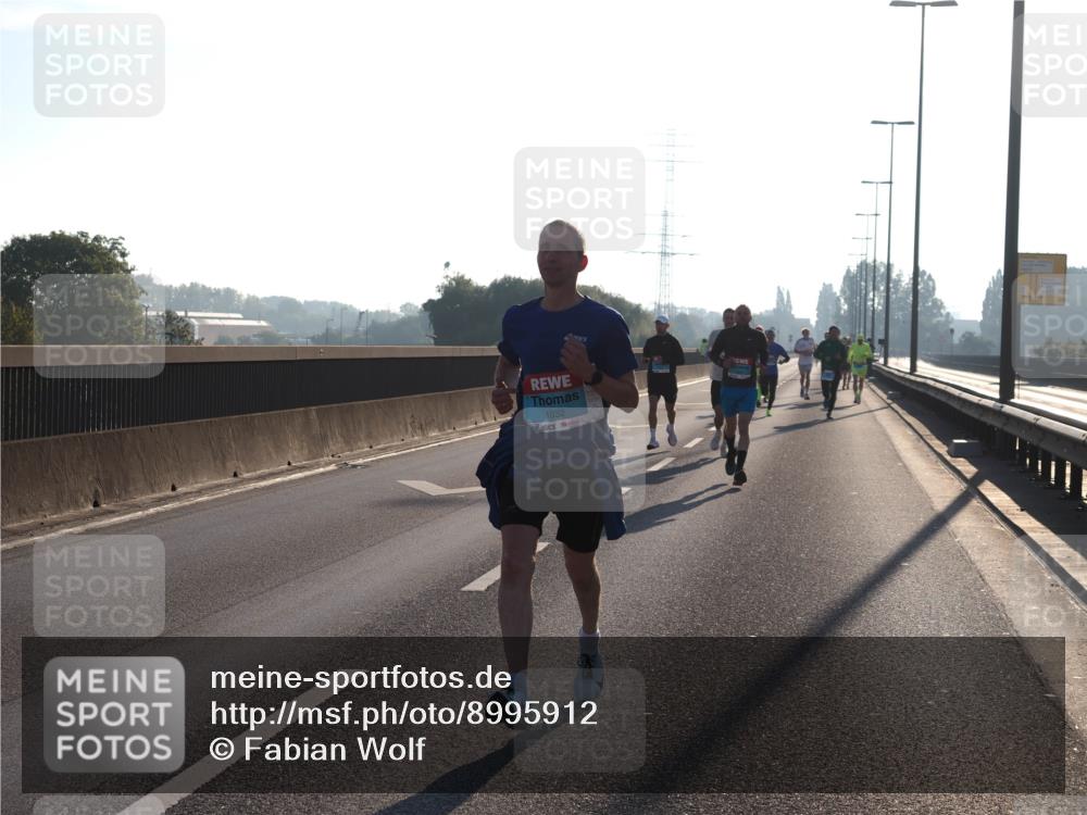 03.10.2025 - Köhlbrandbrückenlauf Fabian Wolf http://msf.ph/oto/8995912 03.10.2025 09:12:11 Position 3 1032 meine-sportfotos.de