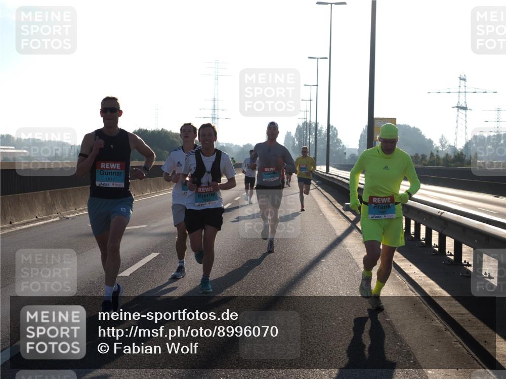 03.10.2025 - Köhlbrandbrückenlauf Fabian Wolf http://msf.ph/oto/8996070 03.10.2025 09:12:23 Position 3 1017, 3153, 117, 3460 meine-sportfotos.de