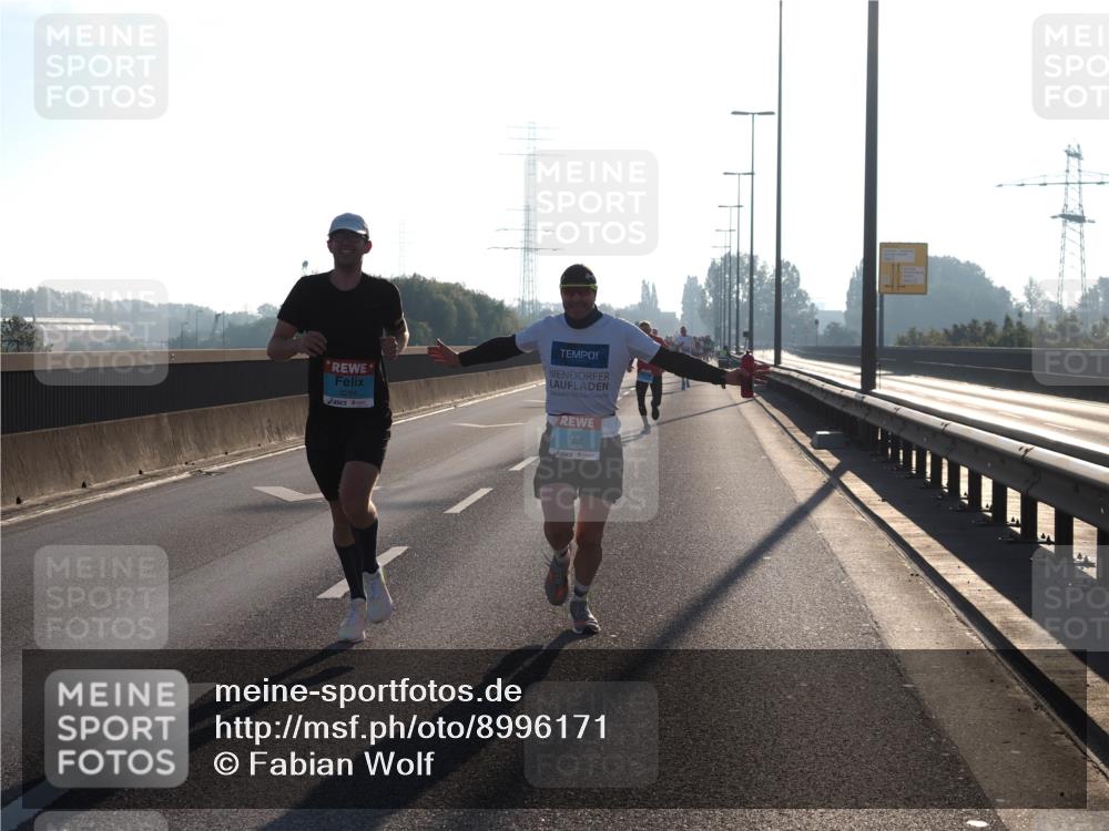 03.10.2025 - Köhlbrandbrückenlauf Fabian Wolf http://msf.ph/oto/8996171 03.10.2025 09:12:34 Position 3 3299, 3740 meine-sportfotos.de