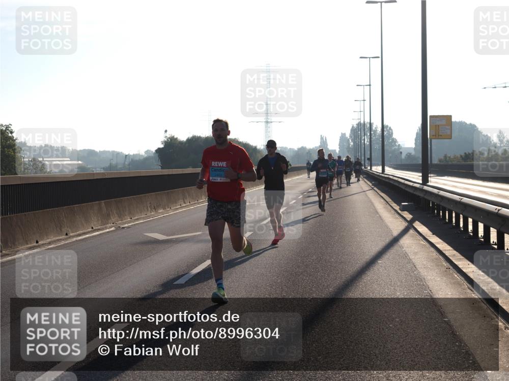 03.10.2025 - Köhlbrandbrückenlauf Fabian Wolf http://msf.ph/oto/8996304 03.10.2025 09:12:50 Position 3 2402 meine-sportfotos.de