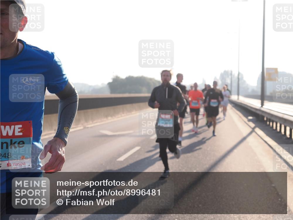 03.10.2025 - Köhlbrandbrückenlauf Fabian Wolf http://msf.ph/oto/8996481 03.10.2025 09:13:03 Position 3 248, 5 meine-sportfotos.de