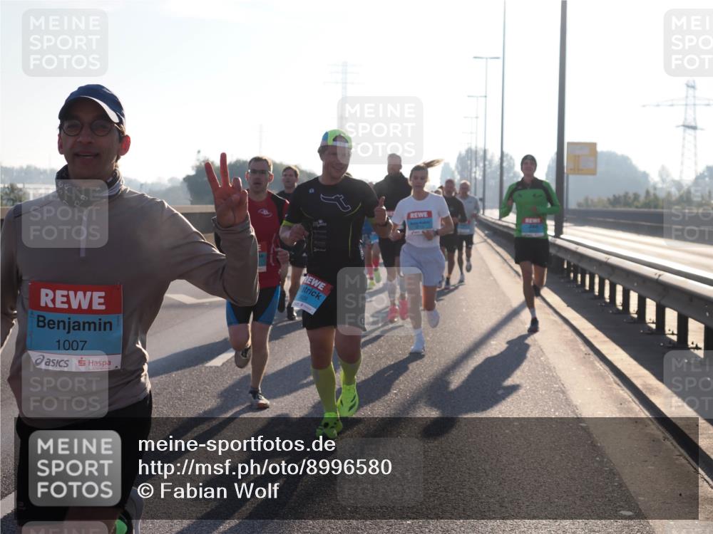 03.10.2025 - Köhlbrandbrückenlauf Fabian Wolf http://msf.ph/oto/8996580 03.10.2025 09:13:08 Position 3 1007, 3609 meine-sportfotos.de