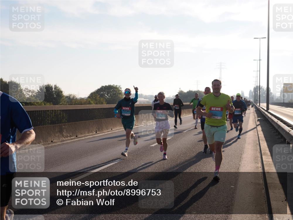 03.10.2025 - Köhlbrandbrückenlauf Fabian Wolf http://msf.ph/oto/8996753 03.10.2025 09:13:26 Position 3 3841, 1086 meine-sportfotos.de