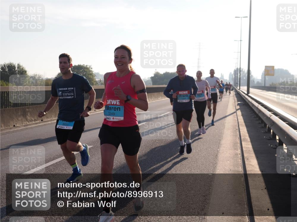 03.10.2025 - Köhlbrandbrückenlauf Fabian Wolf http://msf.ph/oto/8996913 03.10.2025 09:13:43 Position 3 2024, 160, 3249, 3223, 1265 meine-sportfotos.de