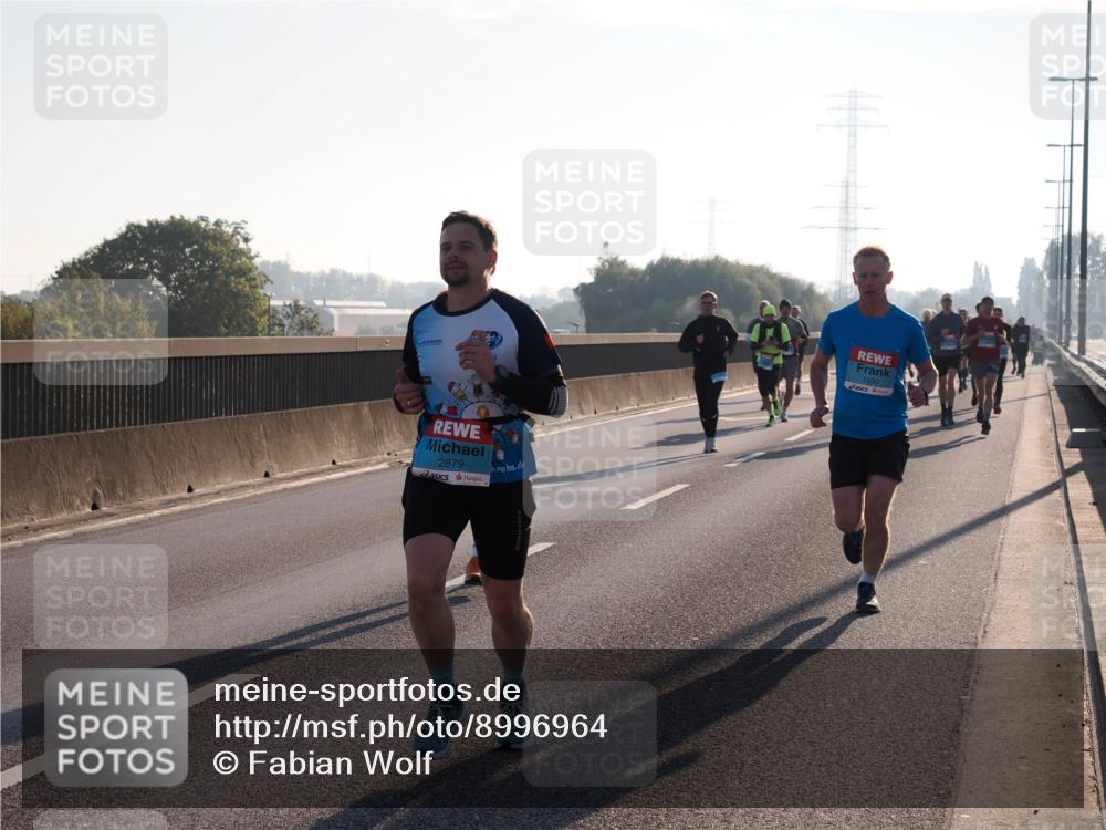 03.10.2025 - Köhlbrandbrückenlauf Fabian Wolf http://msf.ph/oto/8996964 03.10.2025 09:13:49 Position 3 2879, 1030 meine-sportfotos.de