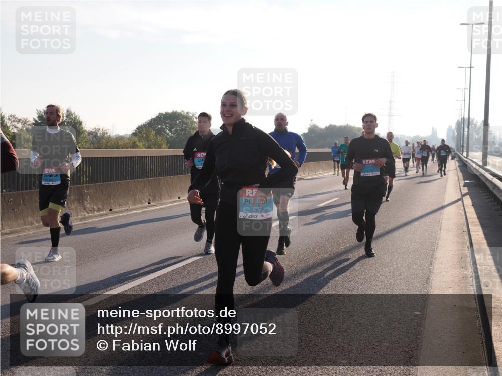 03.10.2025 - Köhlbrandbrückenlauf Fabian Wolf http://msf.ph/oto/8997052 03.10.2025 09:13:59 Position 3 1180, 52081, 2708, 3775 meine-sportfotos.de