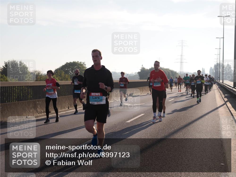 03.10.2025 - Köhlbrandbrückenlauf Fabian Wolf http://msf.ph/oto/8997123 03.10.2025 09:14:12 Position 3 1067 meine-sportfotos.de