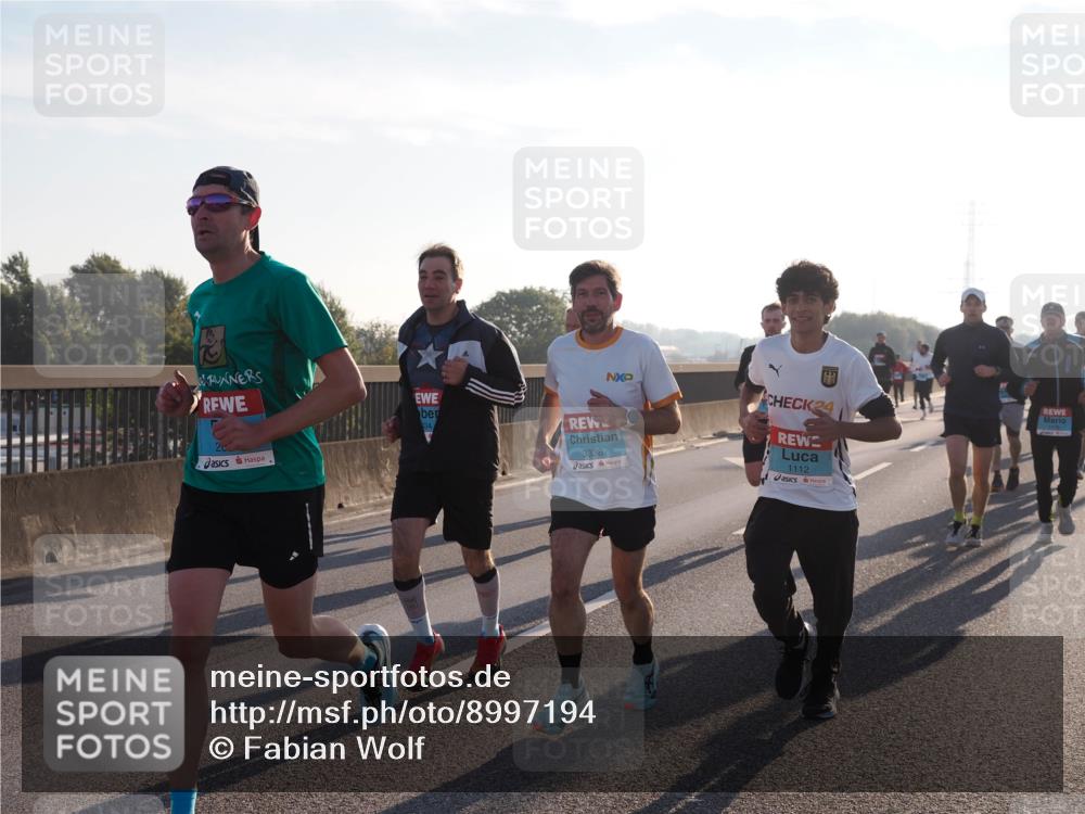 03.10.2025 - Köhlbrandbrückenlauf Fabian Wolf http://msf.ph/oto/8997194 03.10.2025 09:14:20 Position 3 34, 3338, 24, 1112 meine-sportfotos.de