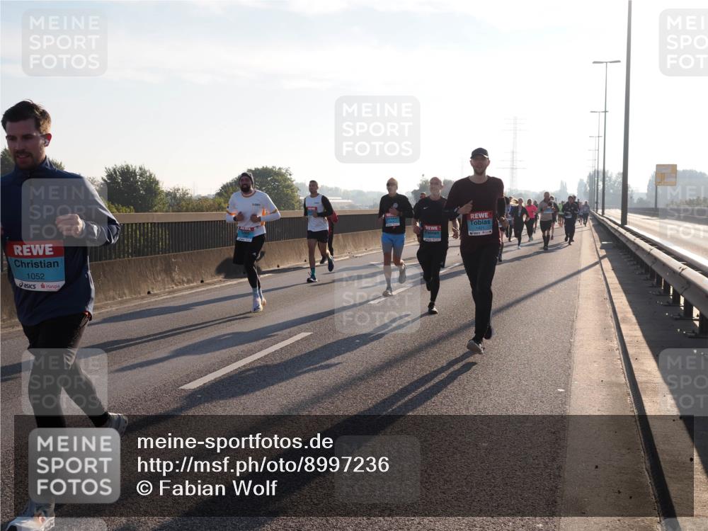 03.10.2025 - Köhlbrandbrückenlauf Fabian Wolf http://msf.ph/oto/8997236 03.10.2025 09:14:28 Position 3 1052 meine-sportfotos.de