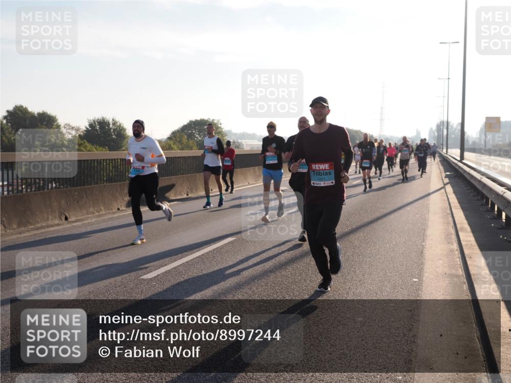 03.10.2025 - Köhlbrandbrückenlauf Fabian Wolf http://msf.ph/oto/8997244 03.10.2025 09:14:29 Position 3 1421 meine-sportfotos.de