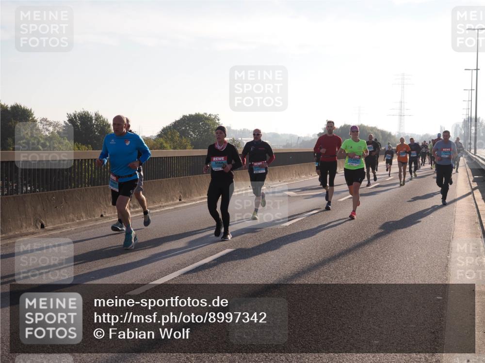 03.10.2025 - Köhlbrandbrückenlauf Fabian Wolf http://msf.ph/oto/8997342 03.10.2025 09:14:41 Position 3  meine-sportfotos.de