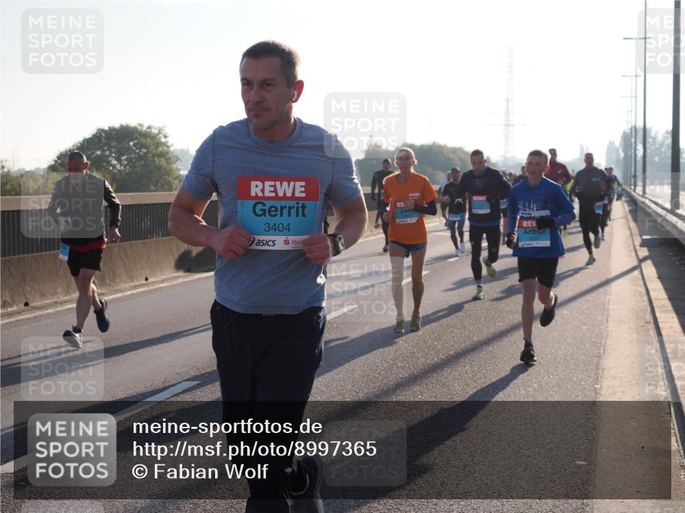 03.10.2025 - Köhlbrandbrückenlauf Fabian Wolf http://msf.ph/oto/8997365 03.10.2025 09:14:46 Position 3 3404, 2920 meine-sportfotos.de
