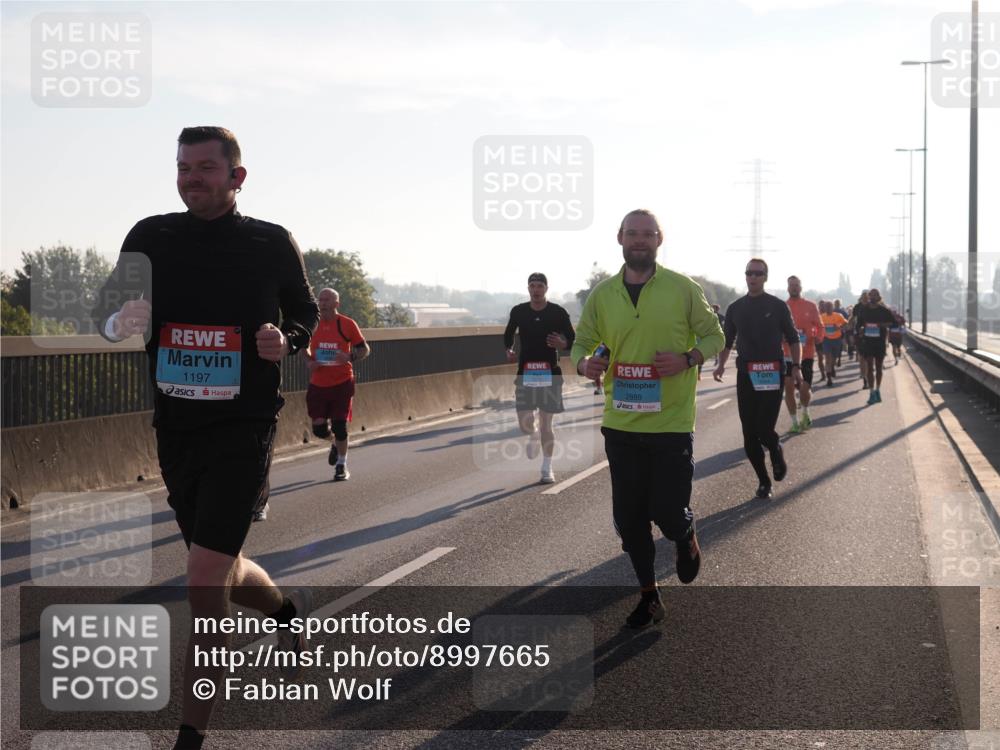 03.10.2025 - Köhlbrandbrückenlauf Fabian Wolf http://msf.ph/oto/8997665 03.10.2025 09:15:11 Position 3 1197, 2889 meine-sportfotos.de