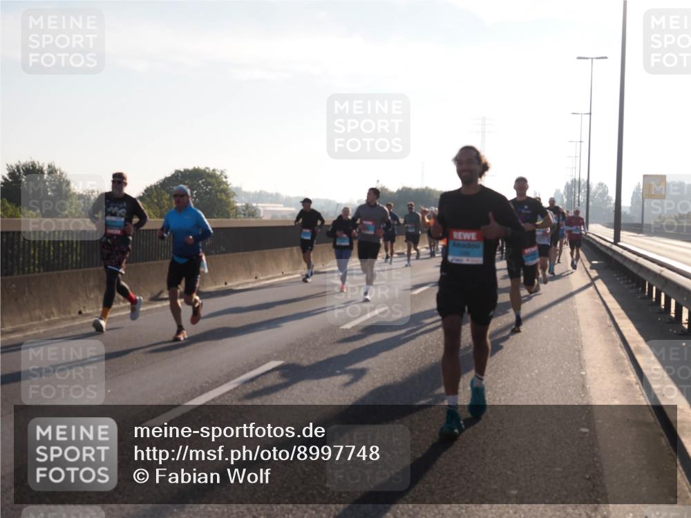 03.10.2025 - Köhlbrandbrückenlauf Fabian Wolf http://msf.ph/oto/8997748 03.10.2025 09:15:16 Position 3 11111 meine-sportfotos.de