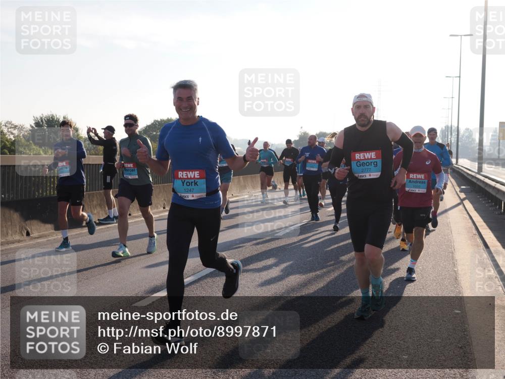 03.10.2025 - Köhlbrandbrückenlauf Fabian Wolf http://msf.ph/oto/8997871 03.10.2025 09:15:22 Position 3 1247, 2777, 1033 meine-sportfotos.de