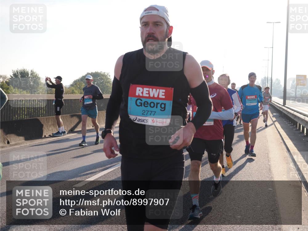 03.10.2025 - Köhlbrandbrückenlauf Fabian Wolf http://msf.ph/oto/8997907 03.10.2025 09:15:23 Position 3 2777, 3317 meine-sportfotos.de