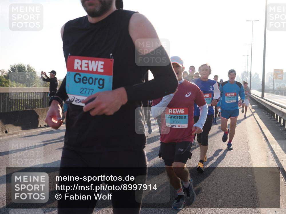 03.10.2025 - Köhlbrandbrückenlauf Fabian Wolf http://msf.ph/oto/8997914 03.10.2025 09:15:23 Position 3 2777, 1033, 3317 meine-sportfotos.de