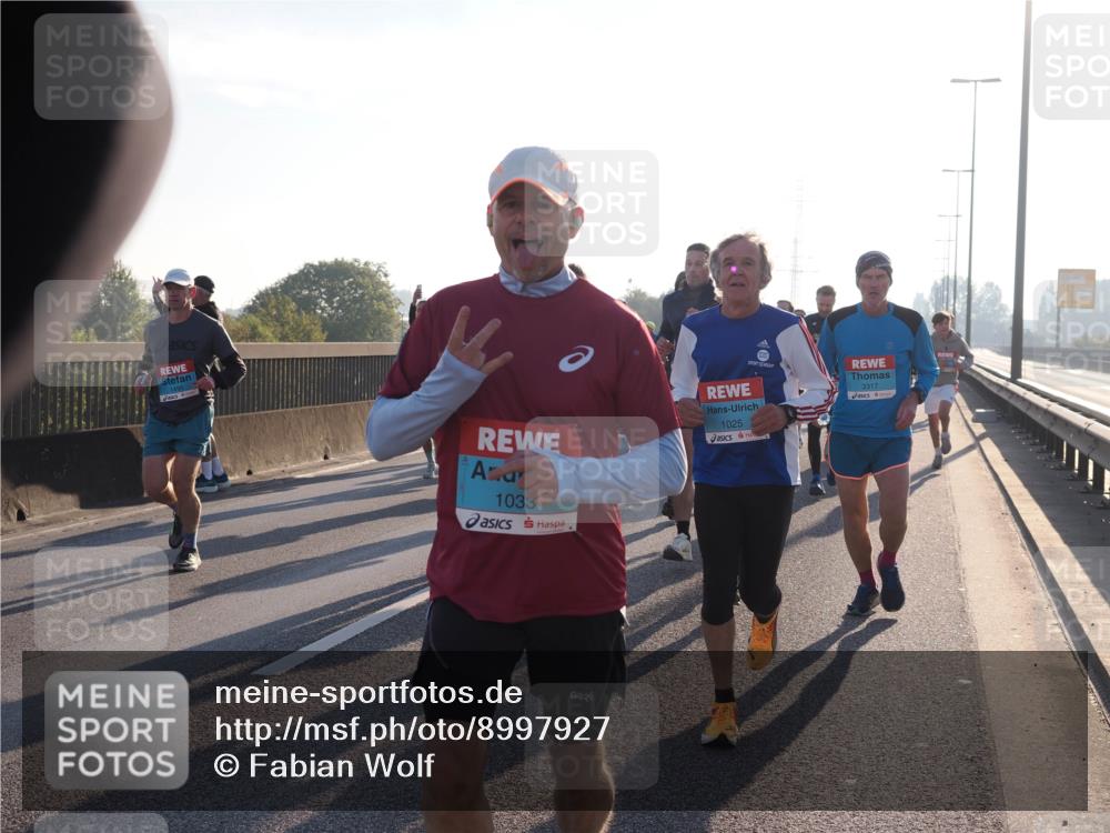 03.10.2025 - Köhlbrandbrückenlauf Fabian Wolf http://msf.ph/oto/8997927 03.10.2025 09:15:24 Position 3 1033, 1025, 3317 meine-sportfotos.de
