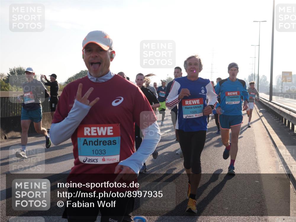 03.10.2025 - Köhlbrandbrückenlauf Fabian Wolf http://msf.ph/oto/8997935 03.10.2025 09:15:24 Position 3 1033, 1025, 3317 meine-sportfotos.de