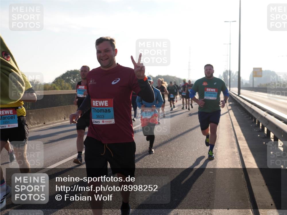 03.10.2025 - Köhlbrandbrückenlauf Fabian Wolf http://msf.ph/oto/8998252 03.10.2025 09:15:43 Position 3 3331, 1274, 3603, 1213 meine-sportfotos.de