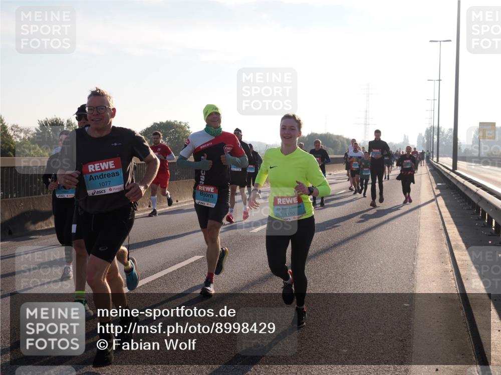 03.10.2025 - Köhlbrandbrückenlauf Fabian Wolf http://msf.ph/oto/8998429 03.10.2025 09:15:48 Position 3 2884, 1077, 300, 3053, 1110 meine-sportfotos.de