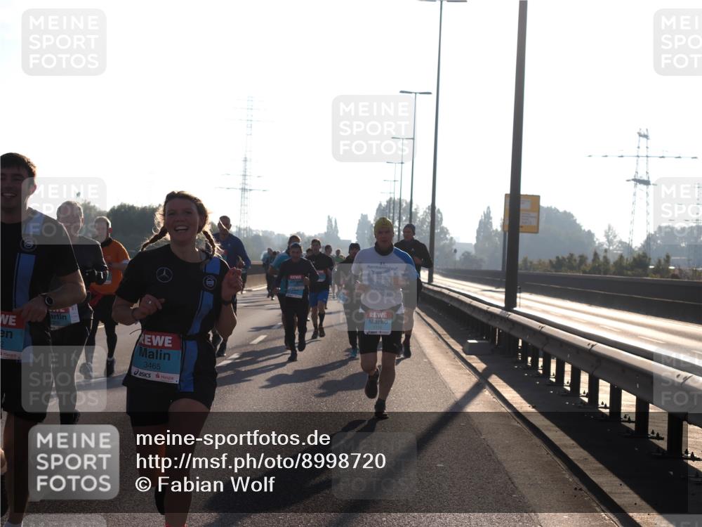 03.10.2025 - Köhlbrandbrückenlauf Fabian Wolf http://msf.ph/oto/8998720 03.10.2025 09:16:08 Position 3 2, 3465, 1116 meine-sportfotos.de