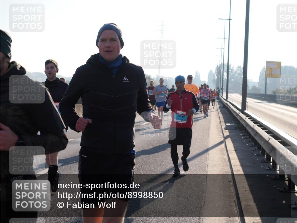 03.10.2025 - Köhlbrandbrückenlauf Fabian Wolf http://msf.ph/oto/8998850 03.10.2025 09:16:14 Position 3 1134 meine-sportfotos.de