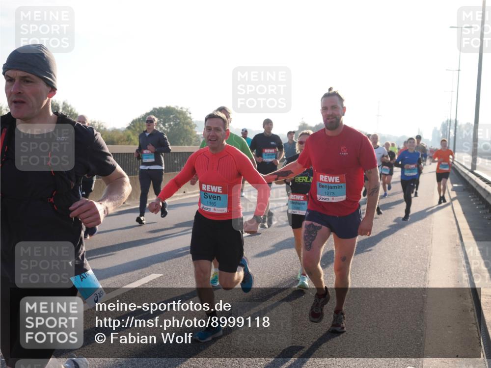 03.10.2025 - Köhlbrandbrückenlauf Fabian Wolf http://msf.ph/oto/8999118 03.10.2025 09:16:25 Position 3 1165, 1273, 1092 meine-sportfotos.de