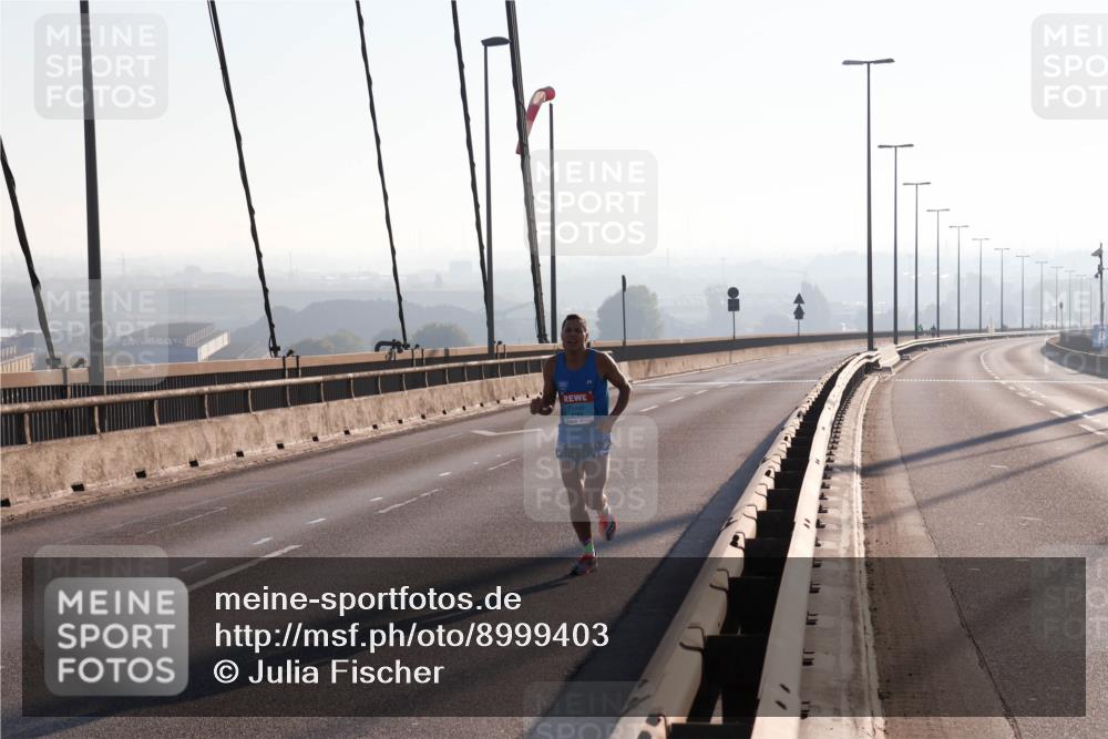 03.10.2025 - Köhlbrandbrückenlauf Julia Fischer http://msf.ph/oto/8999403 03.10.2025 09:14:50 Position 1  meine-sportfotos.de