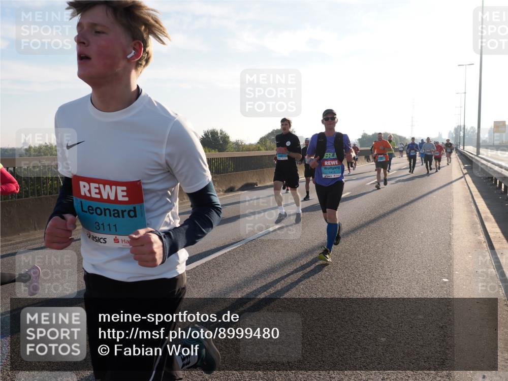 03.10.2025 - Köhlbrandbrückenlauf Fabian Wolf http://msf.ph/oto/8999480 03.10.2025 09:16:40 Position 3 3111, 1415 meine-sportfotos.de