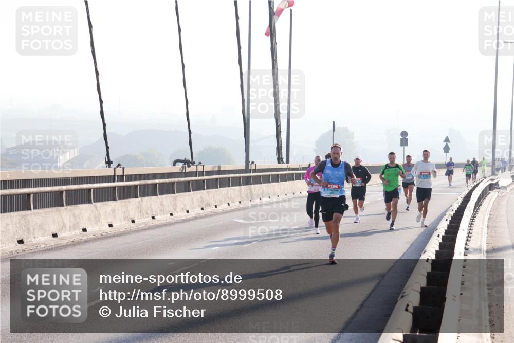03.10.2025 - Köhlbrandbrückenlauf Julia Fischer http://msf.ph/oto/8999508 03.10.2025 09:17:27 Position 1  meine-sportfotos.de