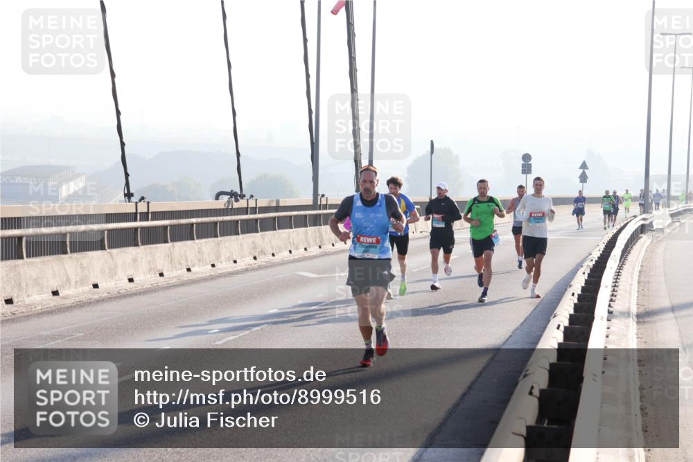 03.10.2025 - Köhlbrandbrückenlauf Julia Fischer http://msf.ph/oto/8999516 03.10.2025 09:17:28 Position 1  meine-sportfotos.de
