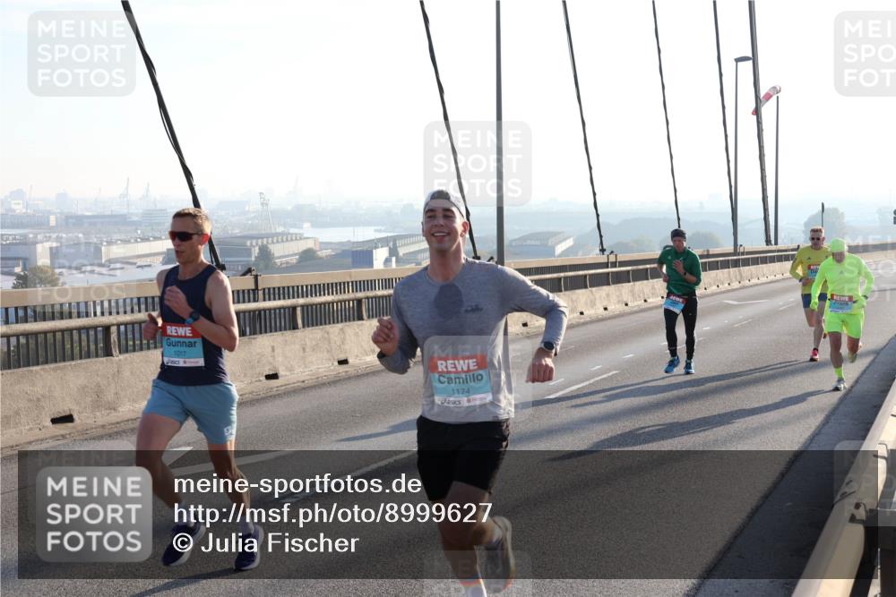 03.10.2025 - Köhlbrandbrückenlauf Julia Fischer http://msf.ph/oto/8999627 03.10.2025 09:18:09 Position 1 1017, 1174 meine-sportfotos.de