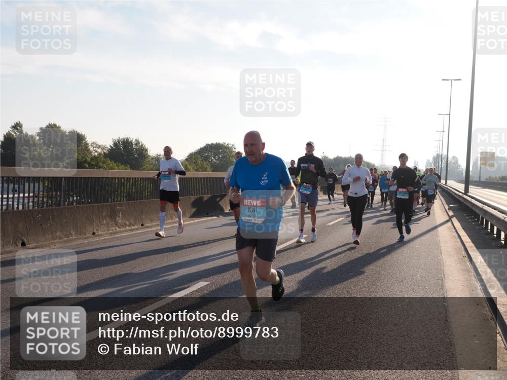 03.10.2025 - Köhlbrandbrückenlauf Fabian Wolf http://msf.ph/oto/8999783 03.10.2025 09:16:53 Position 3 3250 meine-sportfotos.de