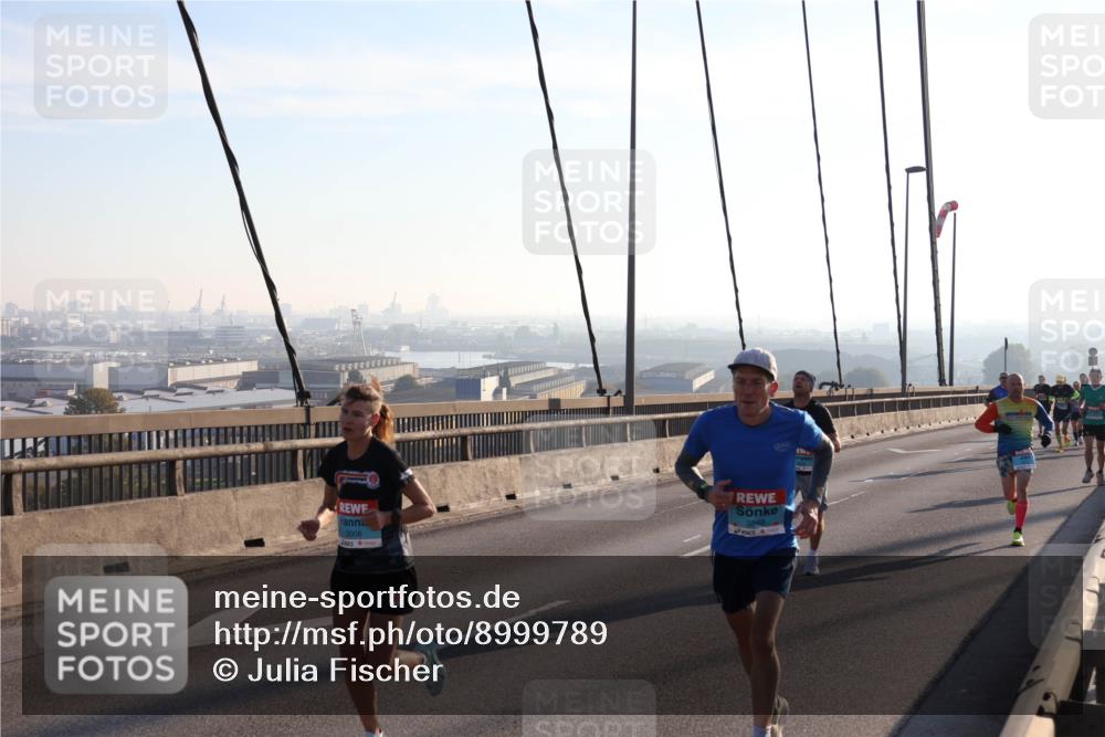 03.10.2025 - Köhlbrandbrückenlauf Julia Fischer http://msf.ph/oto/8999789 03.10.2025 09:18:58 Position 1 3008, 3248 meine-sportfotos.de