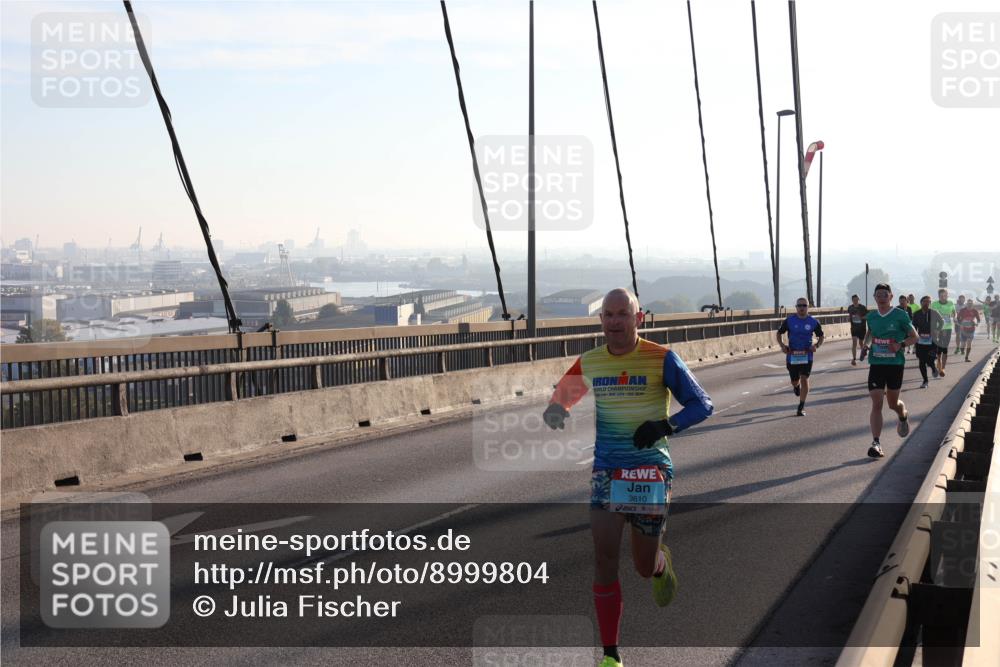 03.10.2025 - Köhlbrandbrückenlauf Julia Fischer http://msf.ph/oto/8999804 03.10.2025 09:19:01 Position 1 3610 meine-sportfotos.de