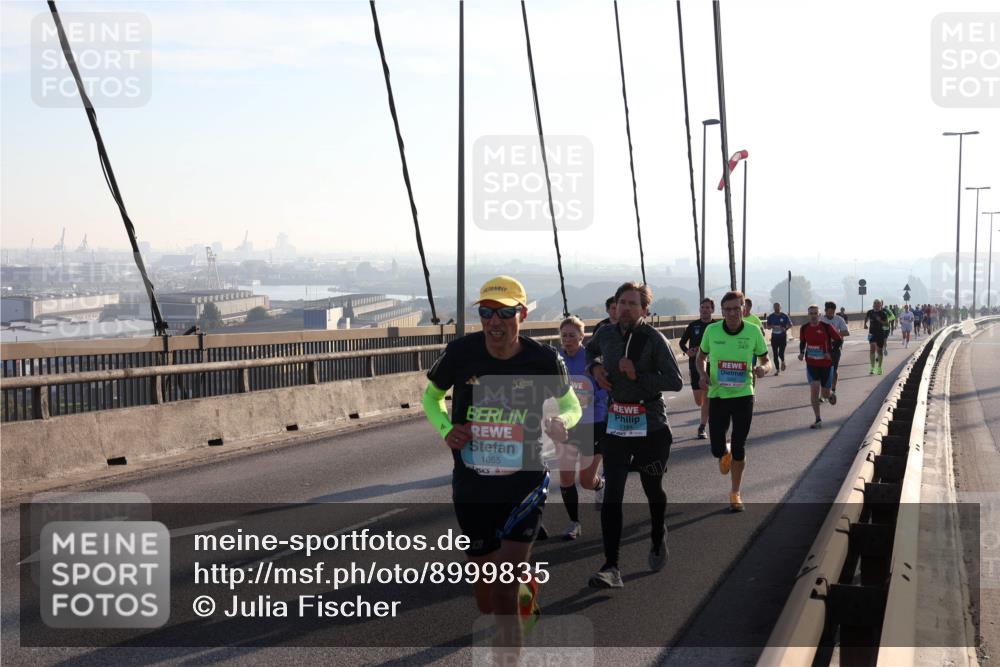 03.10.2025 - Köhlbrandbrückenlauf Julia Fischer http://msf.ph/oto/8999835 03.10.2025 09:19:06 Position 1 5, 1184, 1055 meine-sportfotos.de