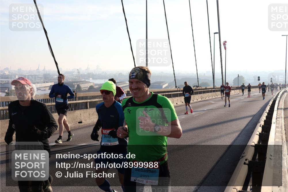03.10.2025 - Köhlbrandbrückenlauf Julia Fischer http://msf.ph/oto/8999988 03.10.2025 09:19:42 Position 1 1050, 2703 meine-sportfotos.de
