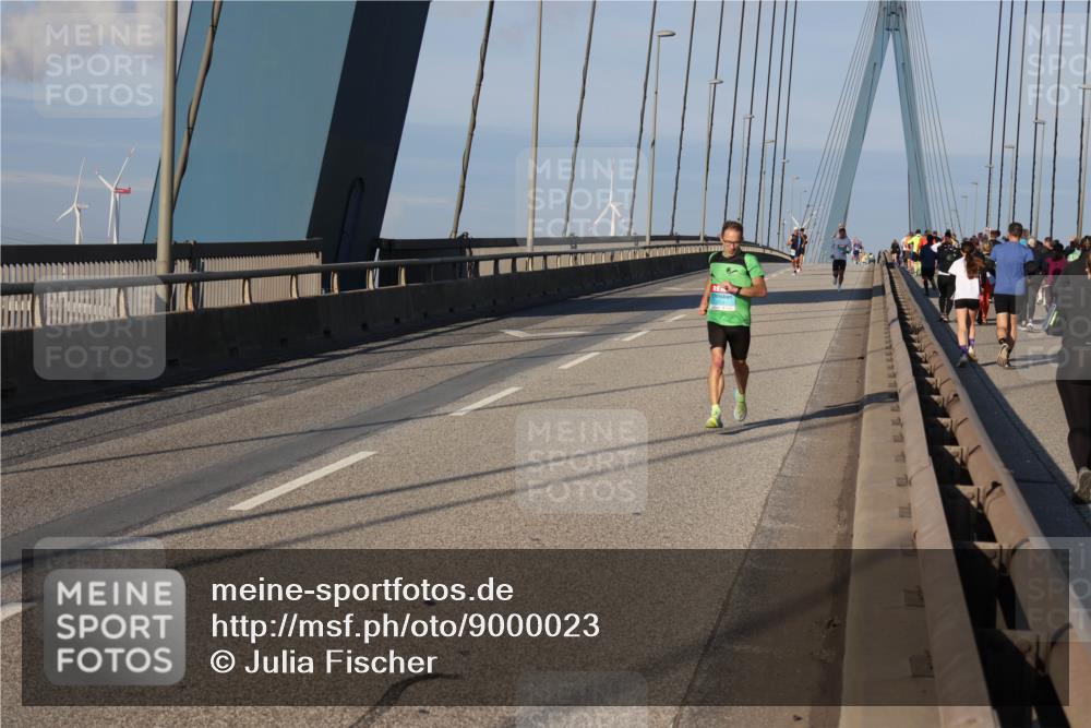 03.10.2025 - Köhlbrandbrückenlauf Julia Fischer http://msf.ph/oto/9000023 03.10.2025 09:33:09 Position 2  meine-sportfotos.de