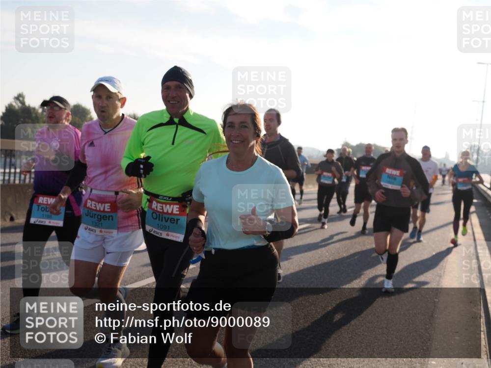 03.10.2025 - Köhlbrandbrückenlauf Fabian Wolf http://msf.ph/oto/9000089 03.10.2025 09:17:00 Position 3 1188, 1321, 1091 meine-sportfotos.de