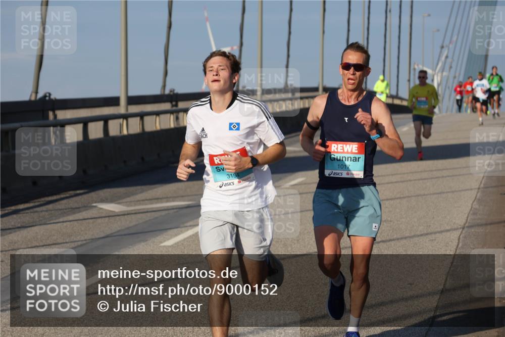 03.10.2025 - Köhlbrandbrückenlauf Julia Fischer http://msf.ph/oto/9000152 03.10.2025 09:33:44 Position 2 3154, 1017 meine-sportfotos.de
