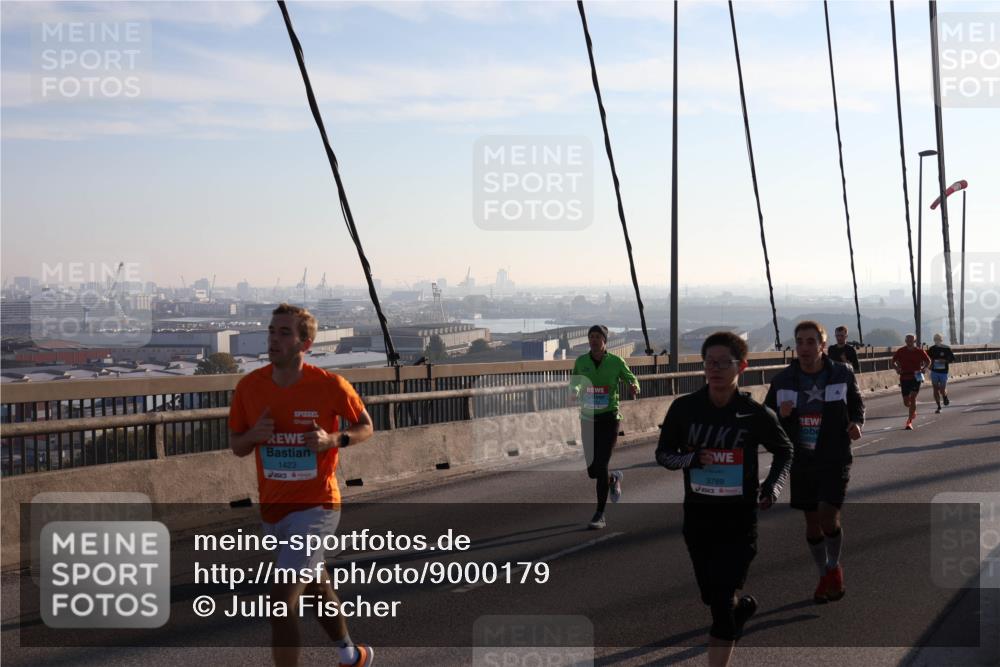 03.10.2025 - Köhlbrandbrückenlauf Julia Fischer http://msf.ph/oto/9000179 03.10.2025 09:20:32 Position 1 1423, 3789 meine-sportfotos.de