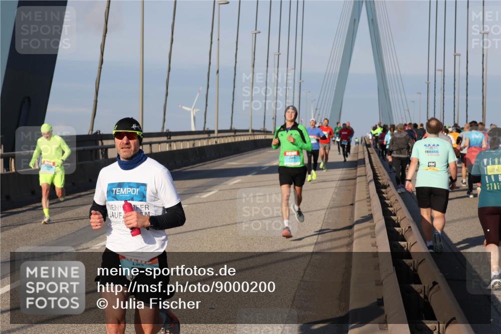 03.10.2025 - Köhlbrandbrückenlauf Julia Fischer http://msf.ph/oto/9000200 03.10.2025 09:34:01 Position 2  meine-sportfotos.de