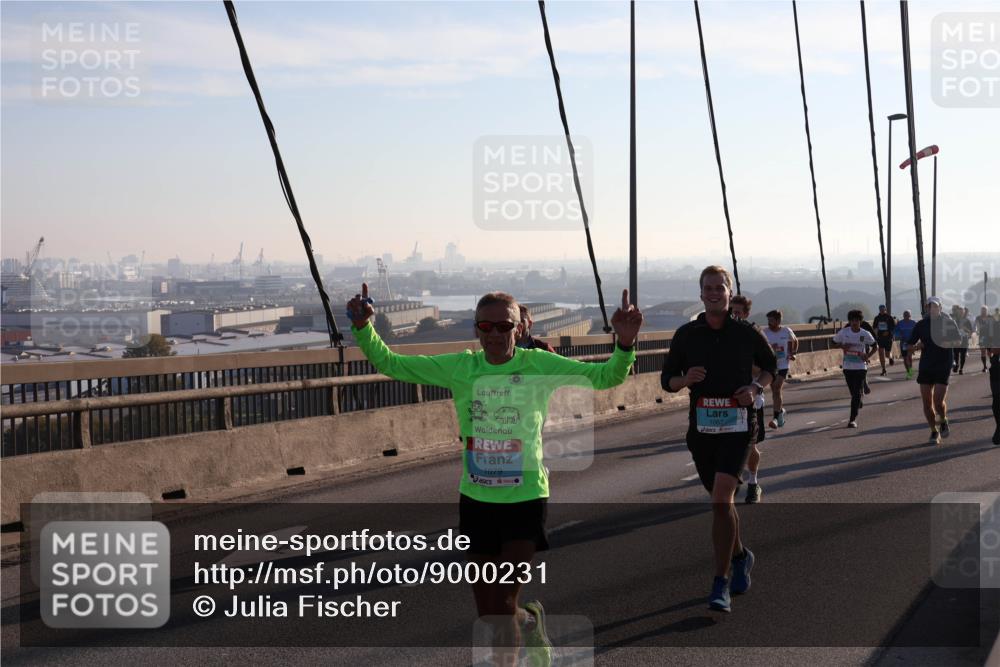 03.10.2025 - Köhlbrandbrückenlauf Julia Fischer http://msf.ph/oto/9000231 03.10.2025 09:20:45 Position 1 1079, 1067 meine-sportfotos.de