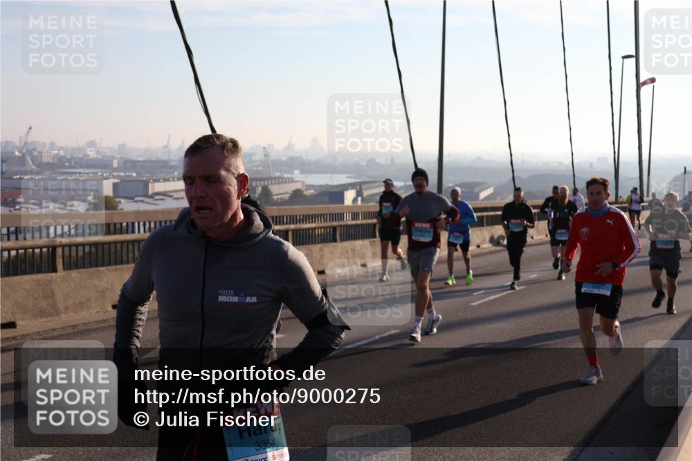 03.10.2025 - Köhlbrandbrückenlauf Julia Fischer http://msf.ph/oto/9000275 03.10.2025 09:20:51 Position 1 3354 meine-sportfotos.de