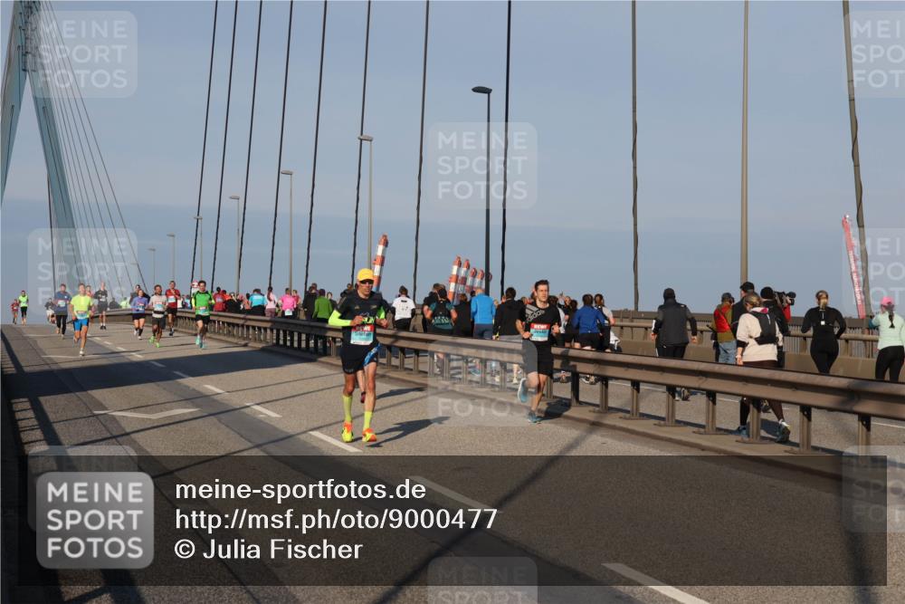 03.10.2025 - Köhlbrandbrückenlauf Julia Fischer http://msf.ph/oto/9000477 03.10.2025 09:35:03 Position 2  meine-sportfotos.de