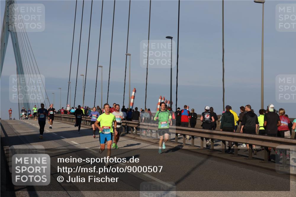03.10.2025 - Köhlbrandbrückenlauf Julia Fischer http://msf.ph/oto/9000507 03.10.2025 09:35:10 Position 2 202 meine-sportfotos.de