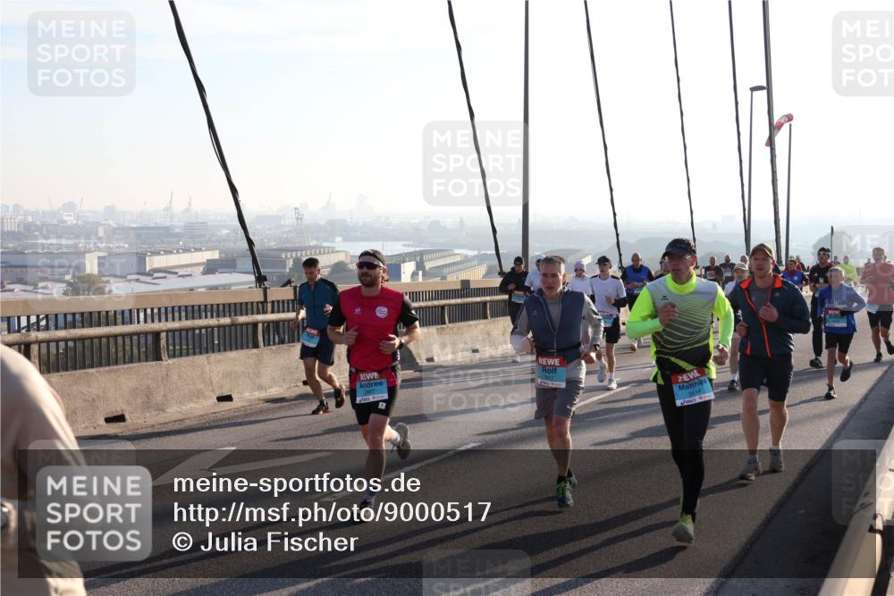 03.10.2025 - Köhlbrandbrückenlauf Julia Fischer http://msf.ph/oto/9000517 03.10.2025 09:21:30 Position 1 3514 meine-sportfotos.de