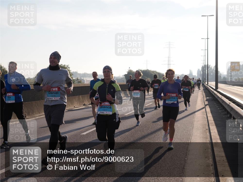 03.10.2025 - Köhlbrandbrückenlauf Fabian Wolf http://msf.ph/oto/9000623 03.10.2025 09:17:16 Position 3 1378, 1377, 2677 meine-sportfotos.de